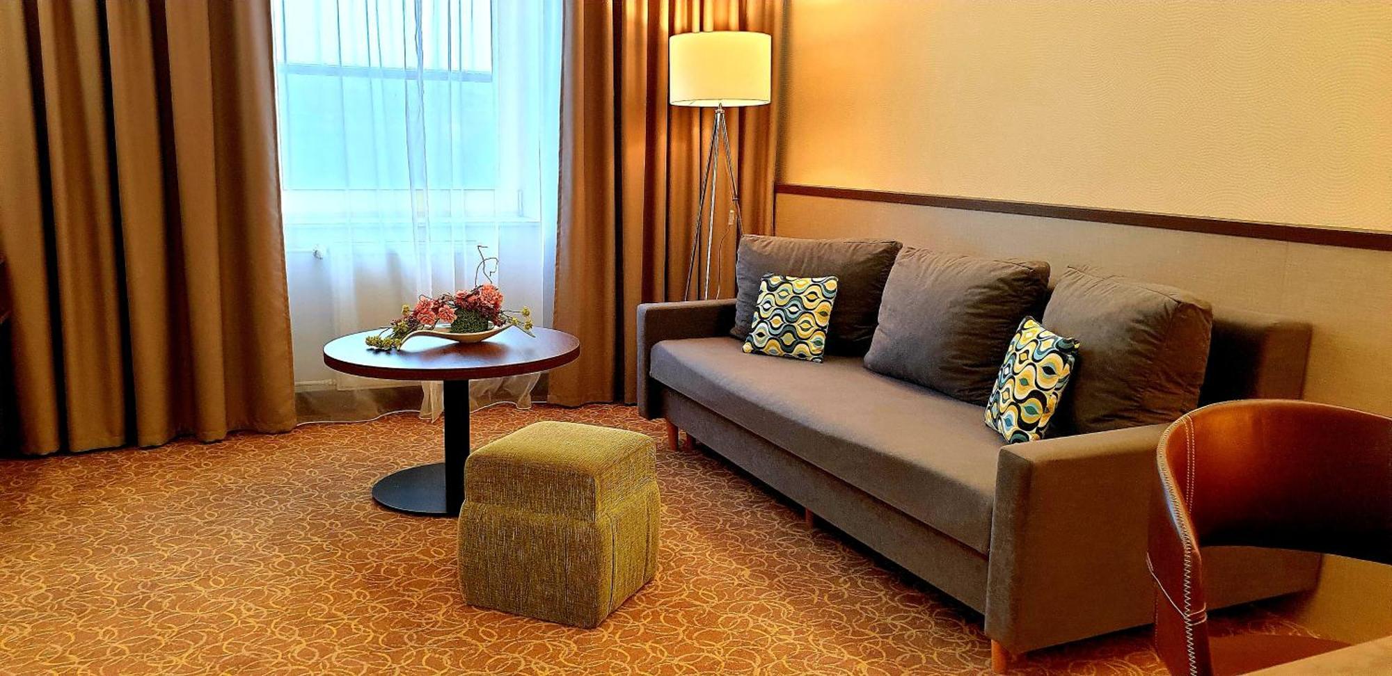 Hotel Tennis Club Простеёв Экстерьер фото